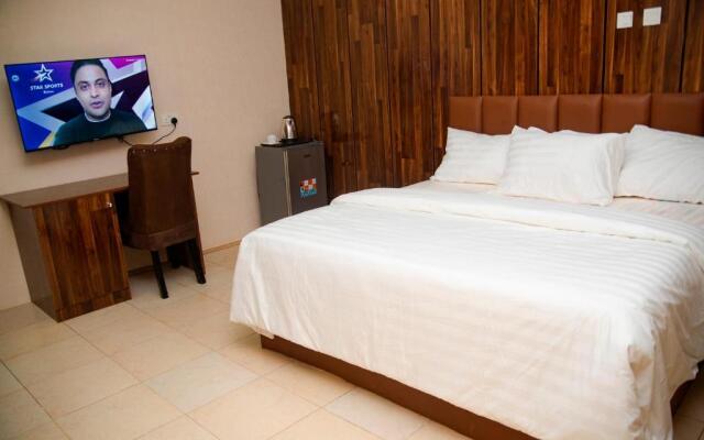 Enland Suites & Apartments