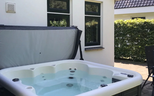 Luxury Holiday Home with Hot Tub at Dutch Coast
