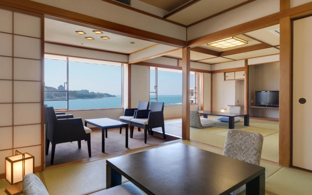 Shiraraso Grand Hotel