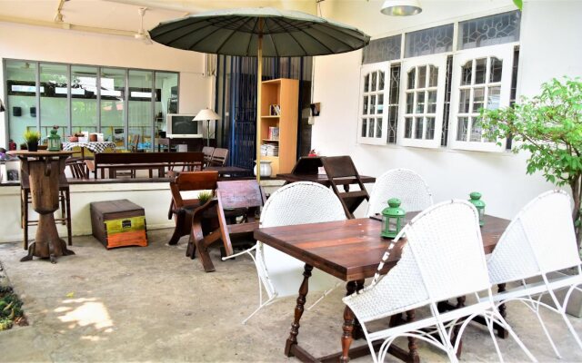 Baan Rare Guesthouse