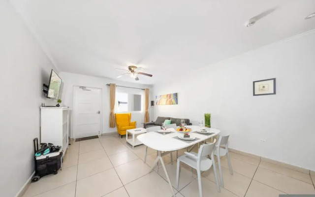 Lovely 1br1ba Condo Walk to Beach Pool BBQ