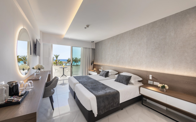 Pavlo Napa Beach Hotel