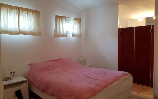 Pleasant Villa in Pouzols-minervois With Private Pool