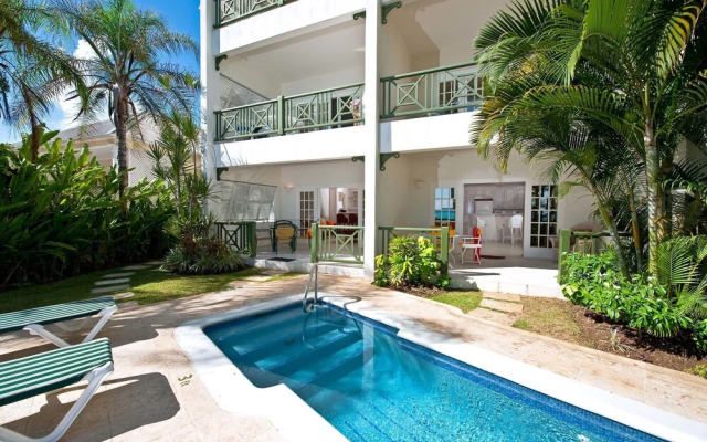 Leith Court Beachfront Apartments