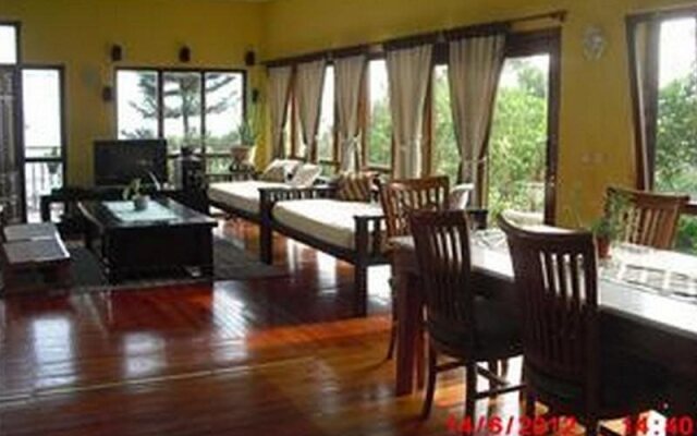 Fortuno Bed & Breakfast Lembang