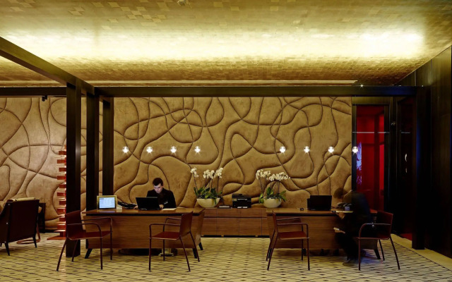 Saifi Suites Hotel