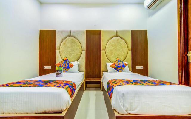 FabHotel Nayyar Inn II