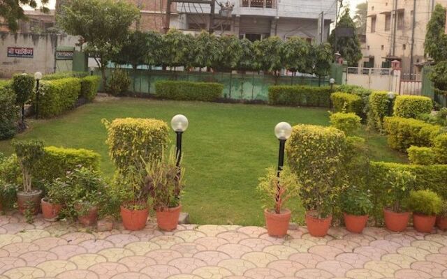 Hotel Varanasi Palace