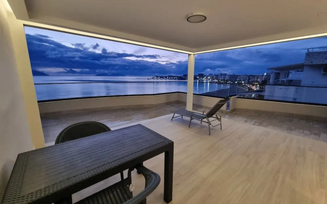 Bes' Sea View Studio
