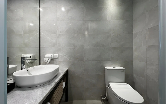 Ra Suites Simatupang