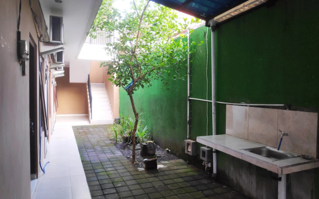 Sedana House By OYO