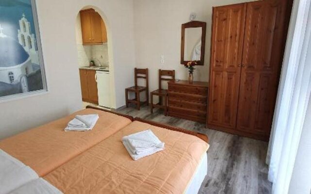 Villa Nikos Karamolegos