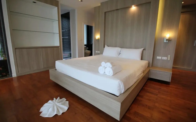 Super Duplex Apartment Icon Park A51