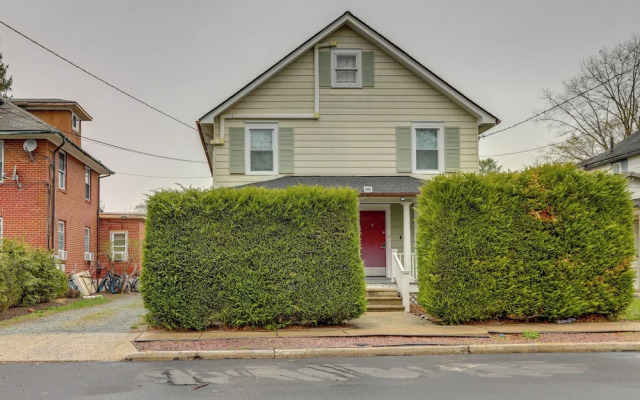 Walk to Campus & Palmer Square: Dtwn Townhome