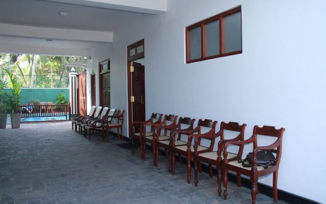 Ravindra Hotel and Restaurant