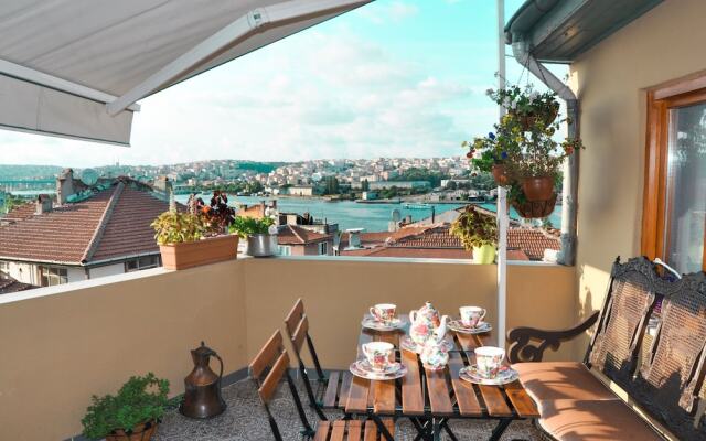 Rooftop Balat Rooms & Apartments