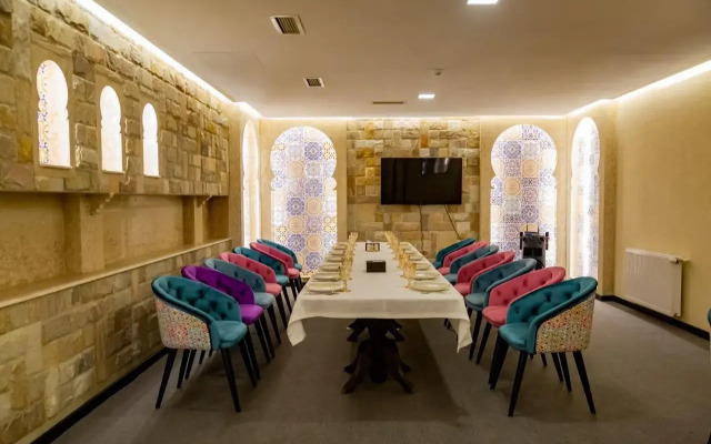 Rasoda Hotel&Restaurant