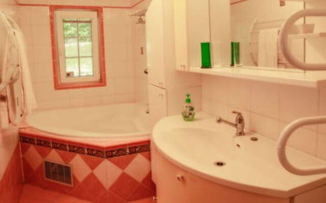 Karasova II Abov Esky