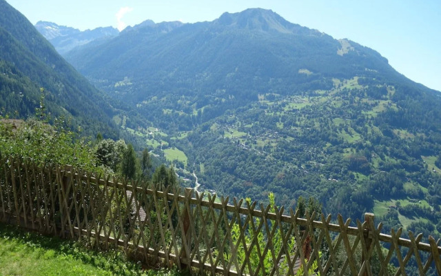 Apartment With Laundary Facilities