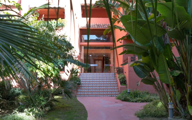 Elviria Luxury Beach Side Sleep 6