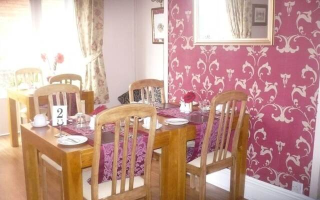 The Broadfield Hotel