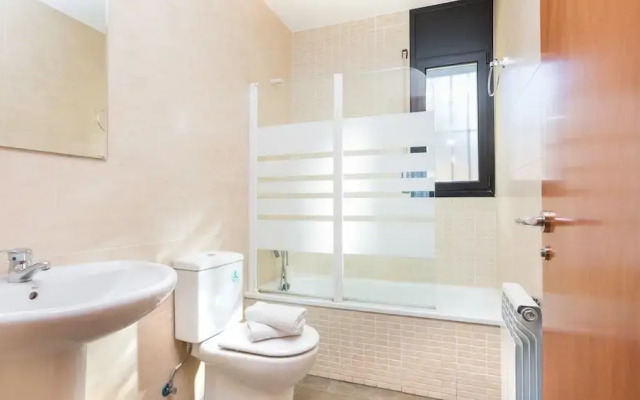 Camelia in Llafranc With 4 Bedrooms and 3 Bathrooms