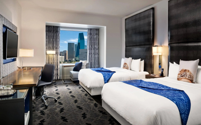 W Dallas
