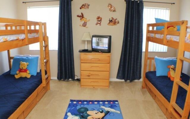 Ta524or 5 Bedroom Home