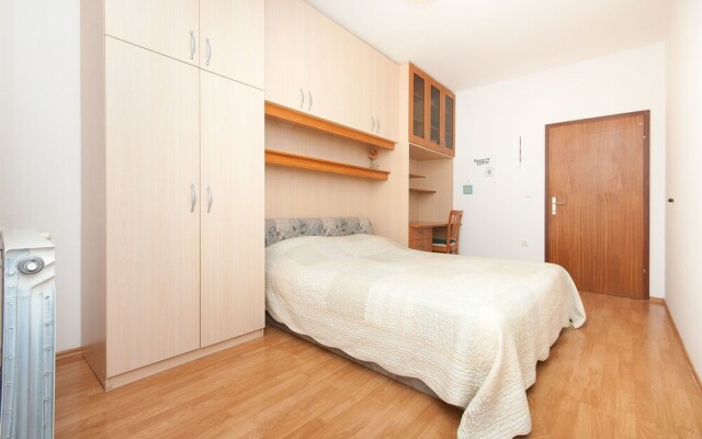 Apartments and Room Danijel