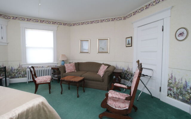 Sleepy Hollow B&B