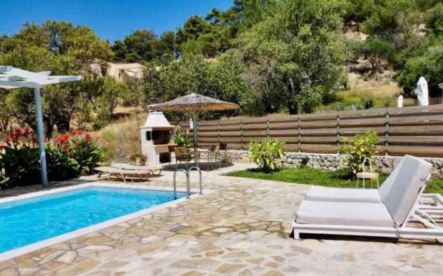 Sea Breeze Apartments - n.1 with private pool