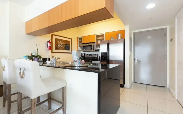 Opera Tower By Suarez Vacation Rentals