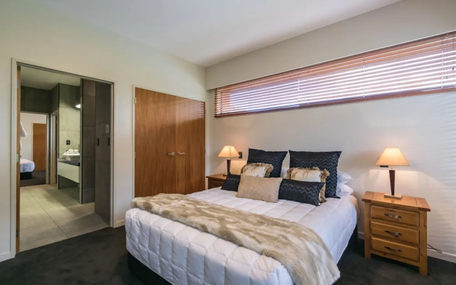Luxury Villa 5 Bedrooms