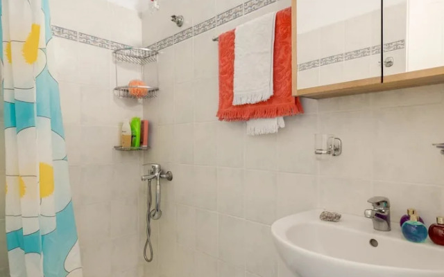 Apartment With 2 Bedrooms in Neos Marmaras, With Wonderful sea View, Enclosed Garden and Wifi Near the Beach