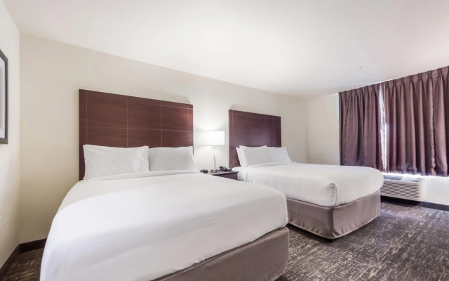 Cobblestone Inn & Suites - Holdrege
