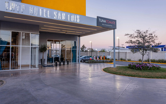 TRYP by Wyndham San Luis Potosi Hotel & Suites