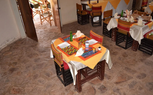 Bunyonyi Apple Farm Stay