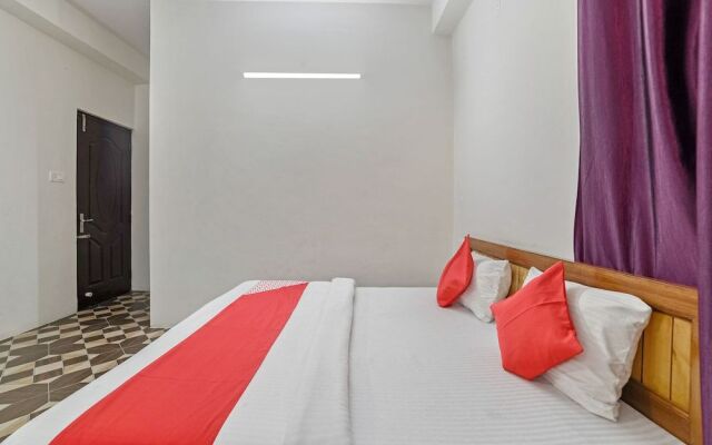 OYO 24660 Mahasu Villa