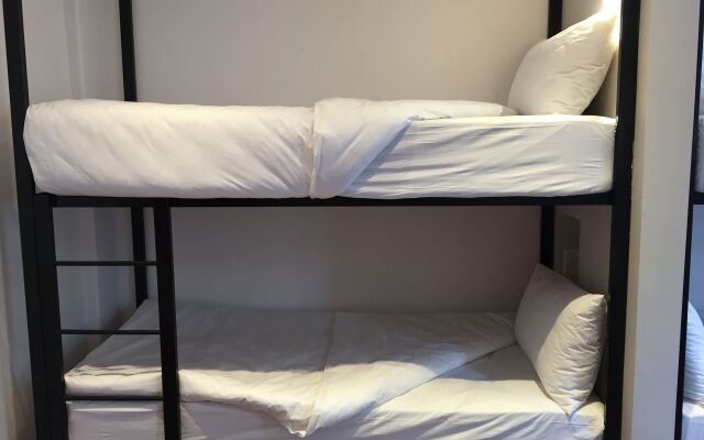 91 Loop - Hostel