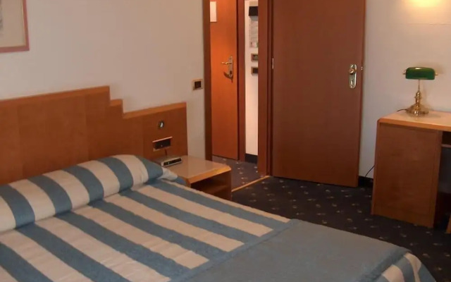 Miceneo Palace Hotel