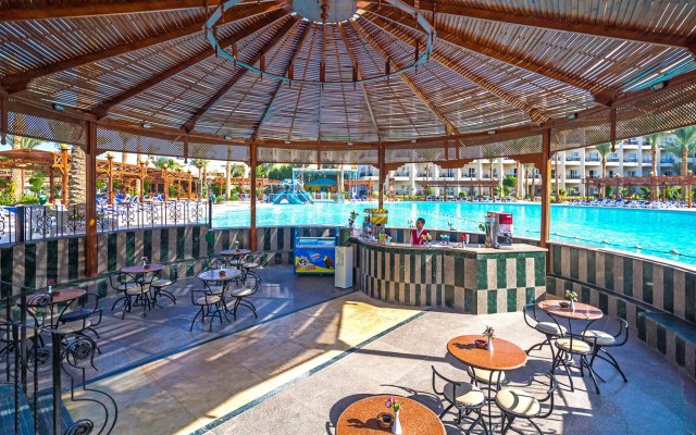 Hawaii Riviera Aqua Park Resort