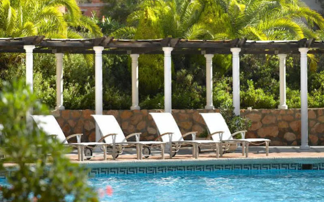 Las Lomas Village – Luxury Apartments