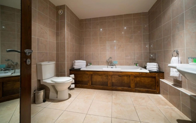 Cavan Crystal Hotel