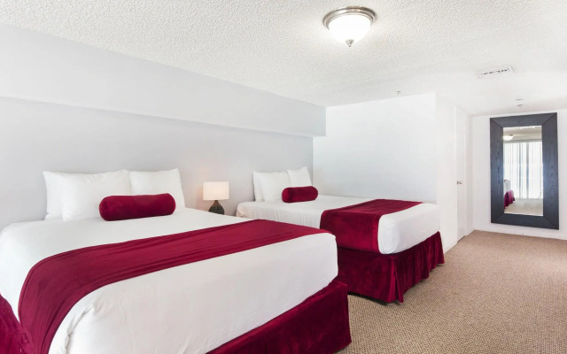 New Point Miami Beach Apartments