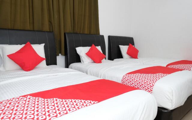 OYO 905 Hotel De'Light Villa