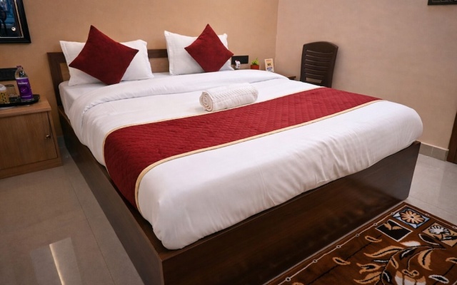 Pavitram Hotel & Banquet