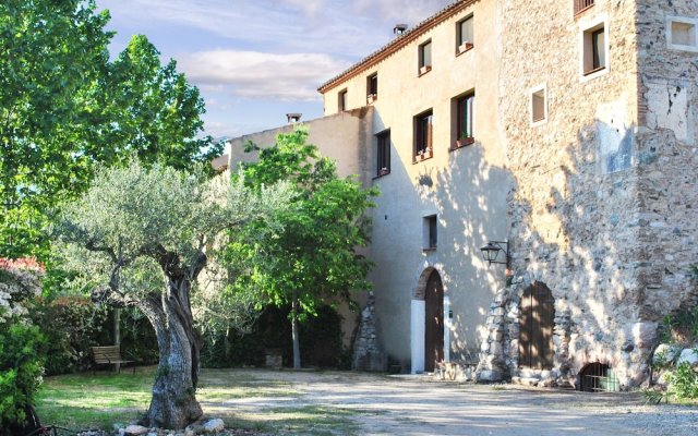 Cozy Cottage in Cornudella de Montsant With Pool