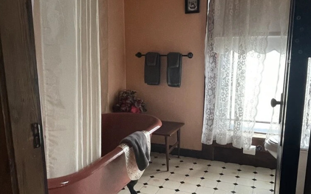 Grand Gables Inn Bed & Breakfast