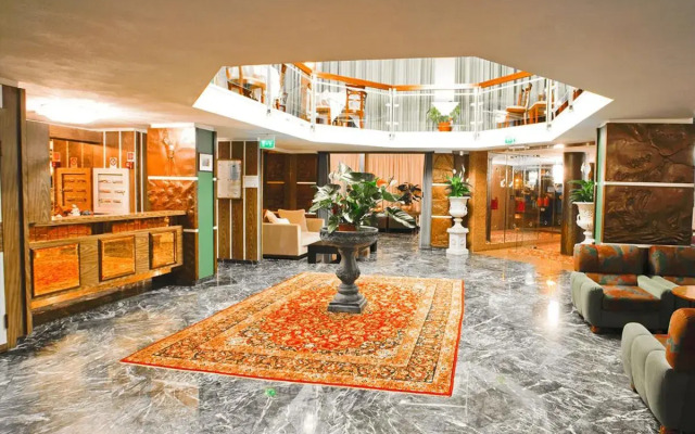 Hotel Caravelle