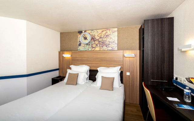 Kyriad Paris Ouest - Colombes